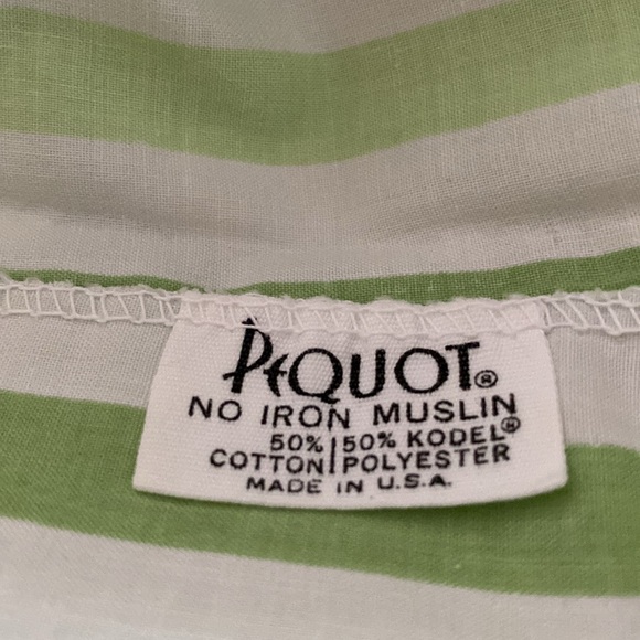 VTG Pair of Pequot Pillowcases - Picture 6 of 9